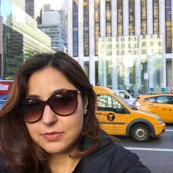 Meet your Posher, Niloufar - Picture 1 of 1